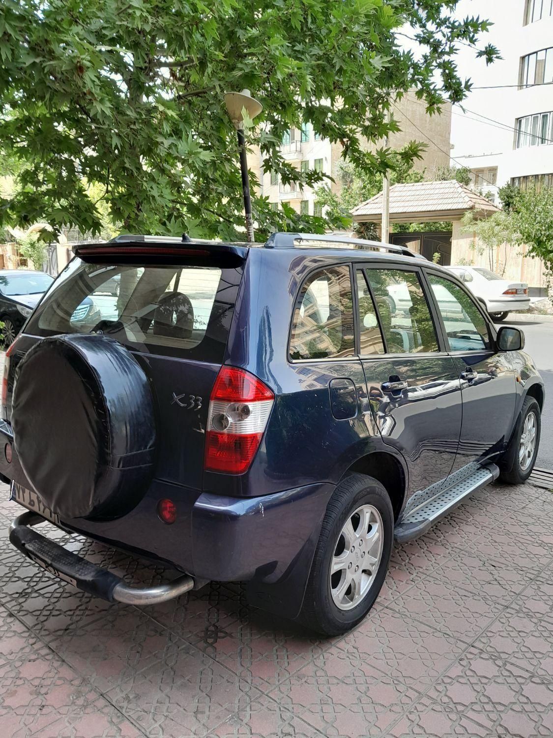 خودرو ام وی ام، X33 آگهی ann_18294210