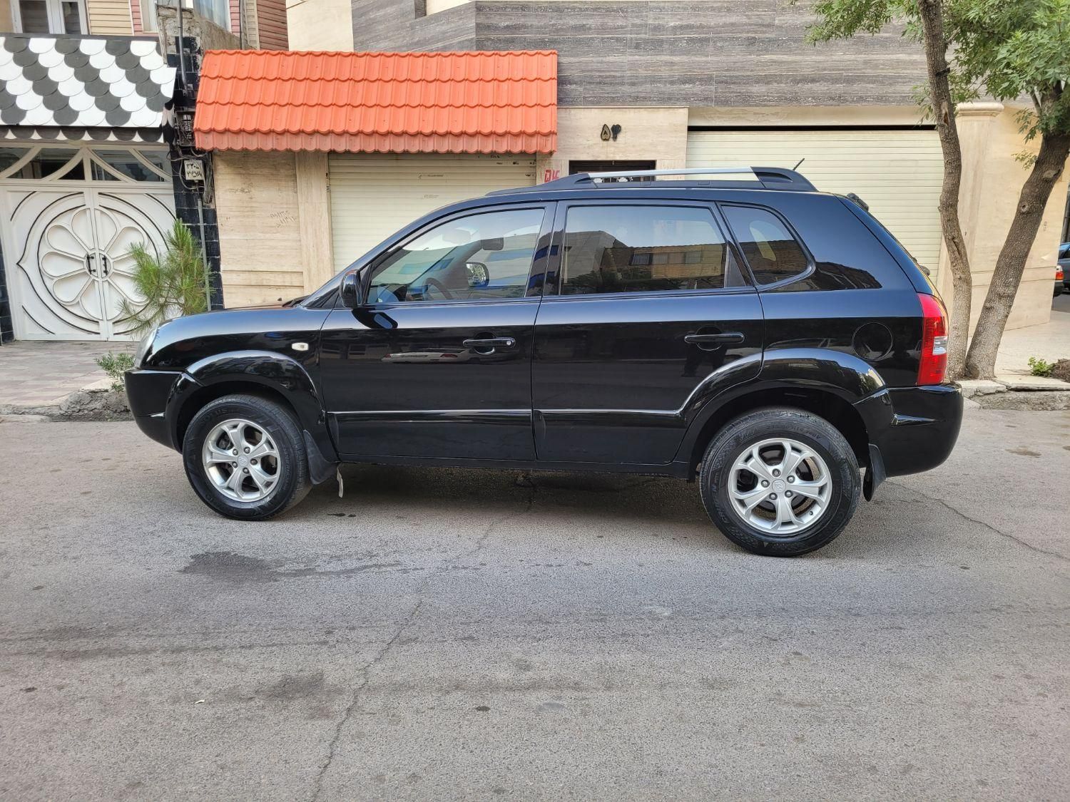 هیوندای توسان 2.7 لیتر - 2010