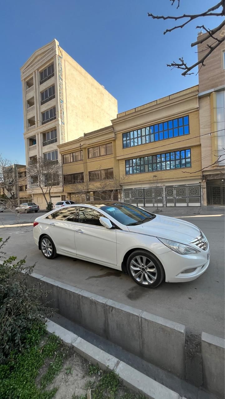 هیوندای سوناتا فول YF - 2012