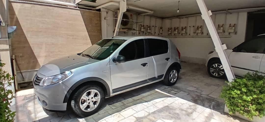 خودرو رنو، ساندرو آگهی ann_18296540