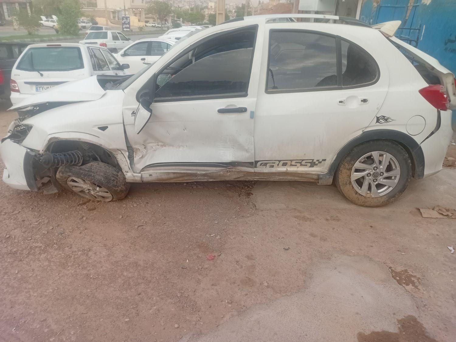 خودرو کوییک، R آگهی ann_18296704