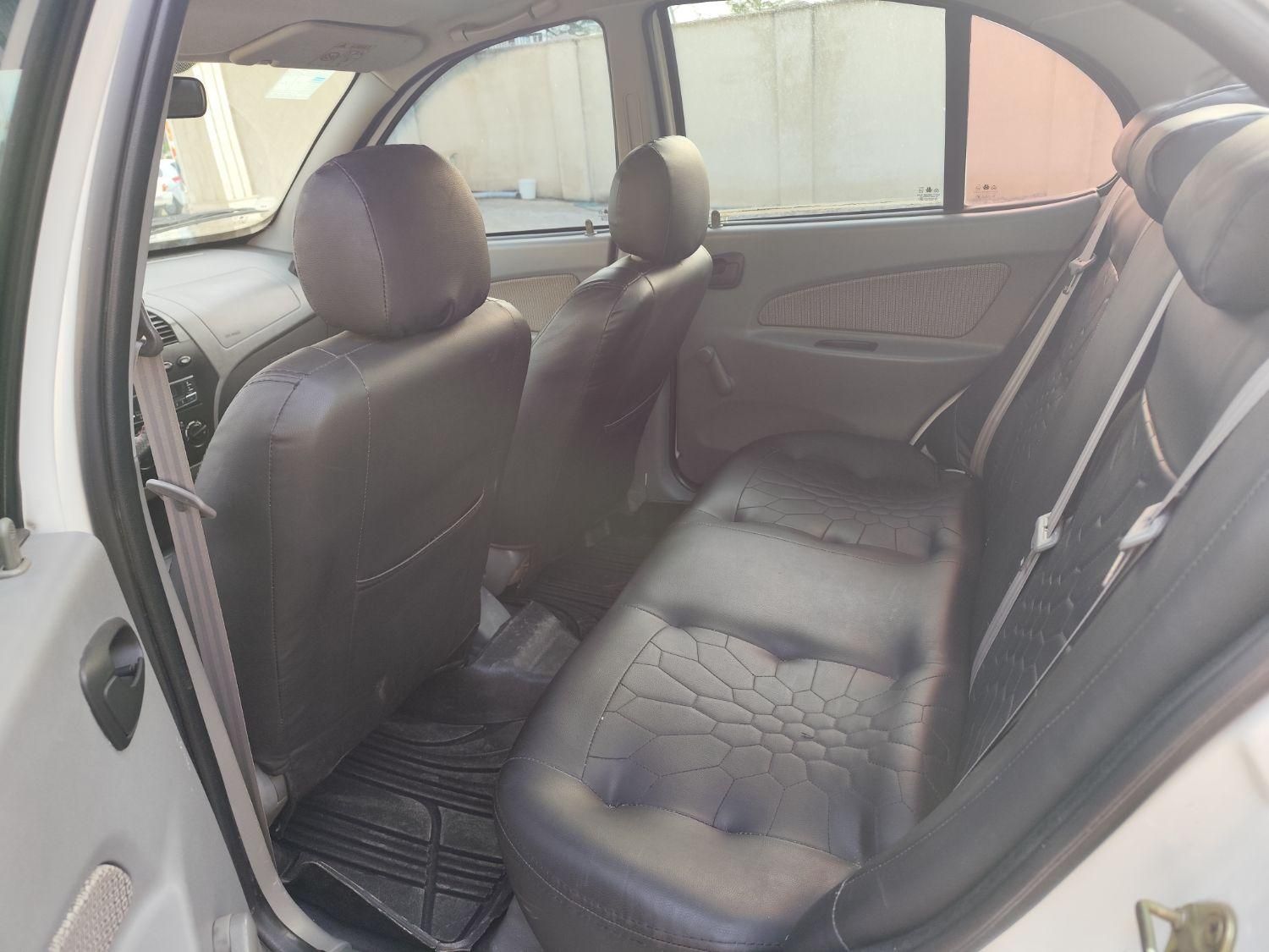 تیبا صندوق دار SX - 1399