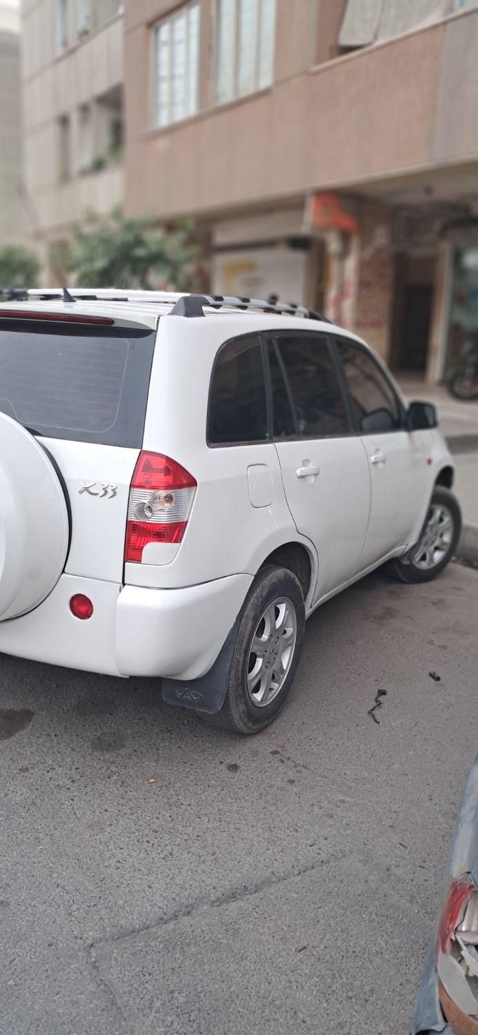 ام وی ام X33 دنده‌ای ساده - 2012
