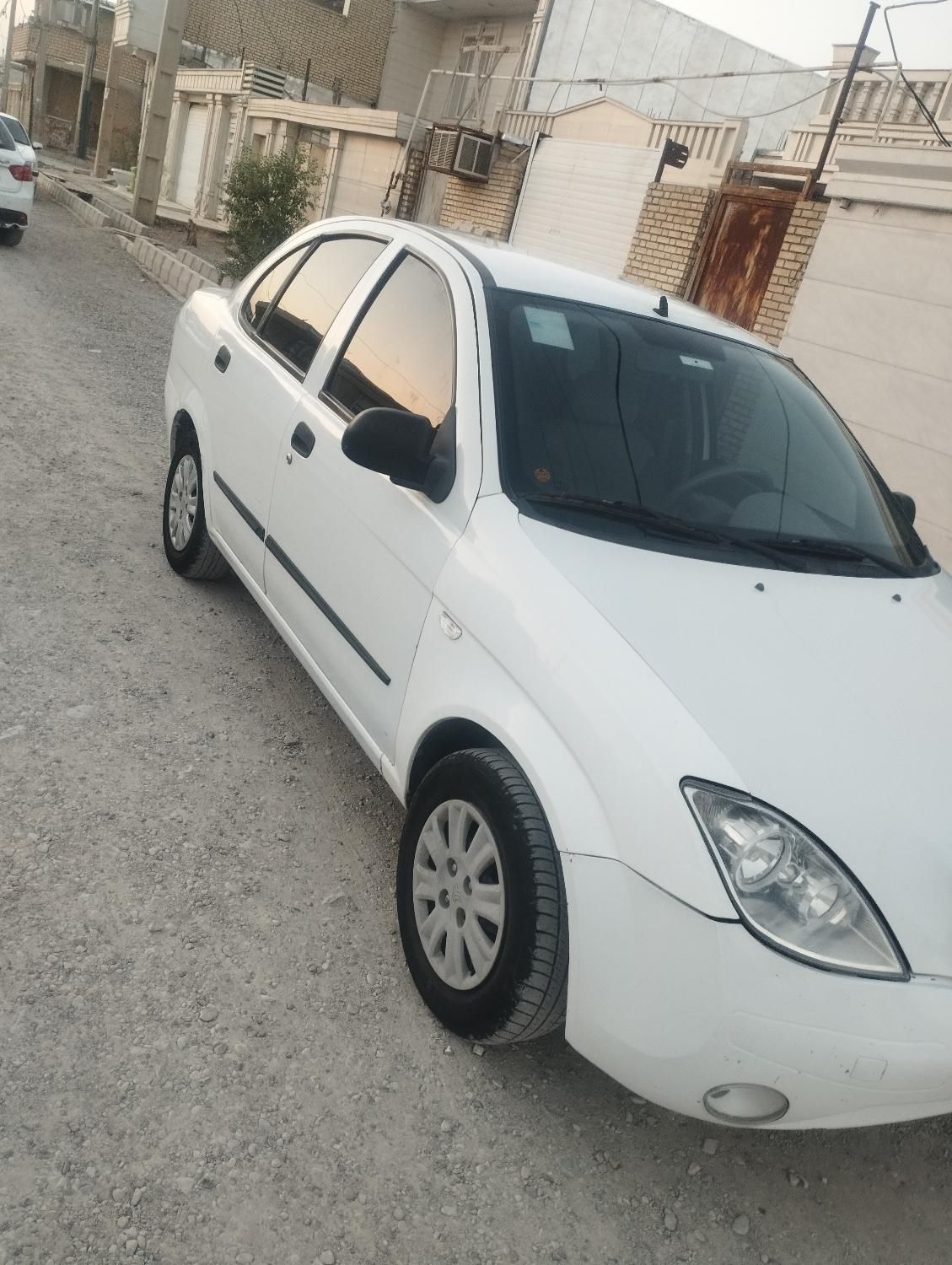 تیبا صندوق دار EX - 1395