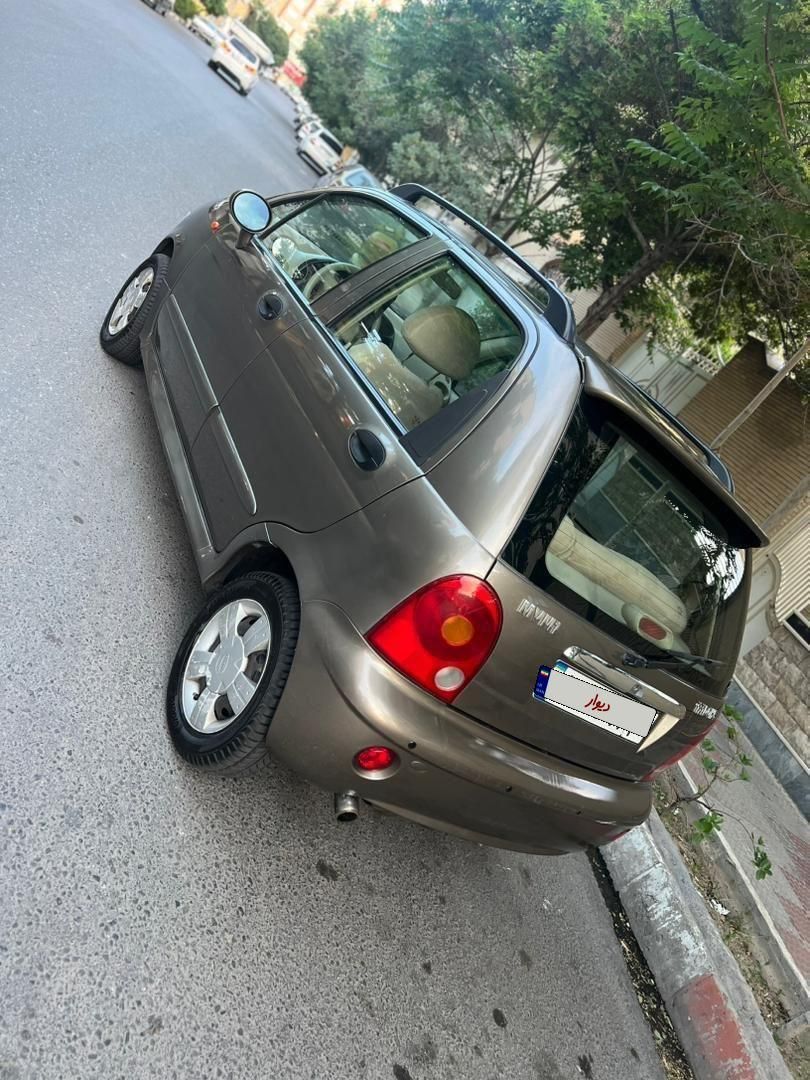 ام وی ام 110 چهار سیلندر دنده ای - 2015