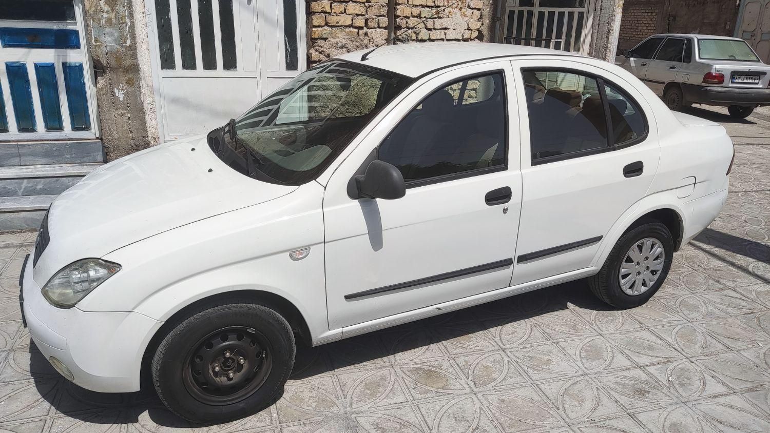 تیبا صندوق دار SX - 1399