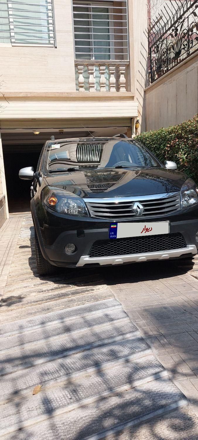 خودرو رنو، ساندرو آگهی ann_18298367