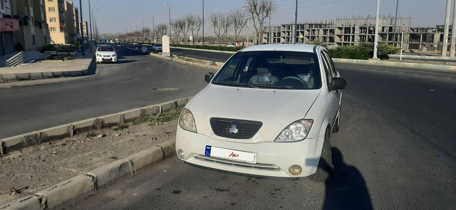 تیبا صندوق دار EX - 1395