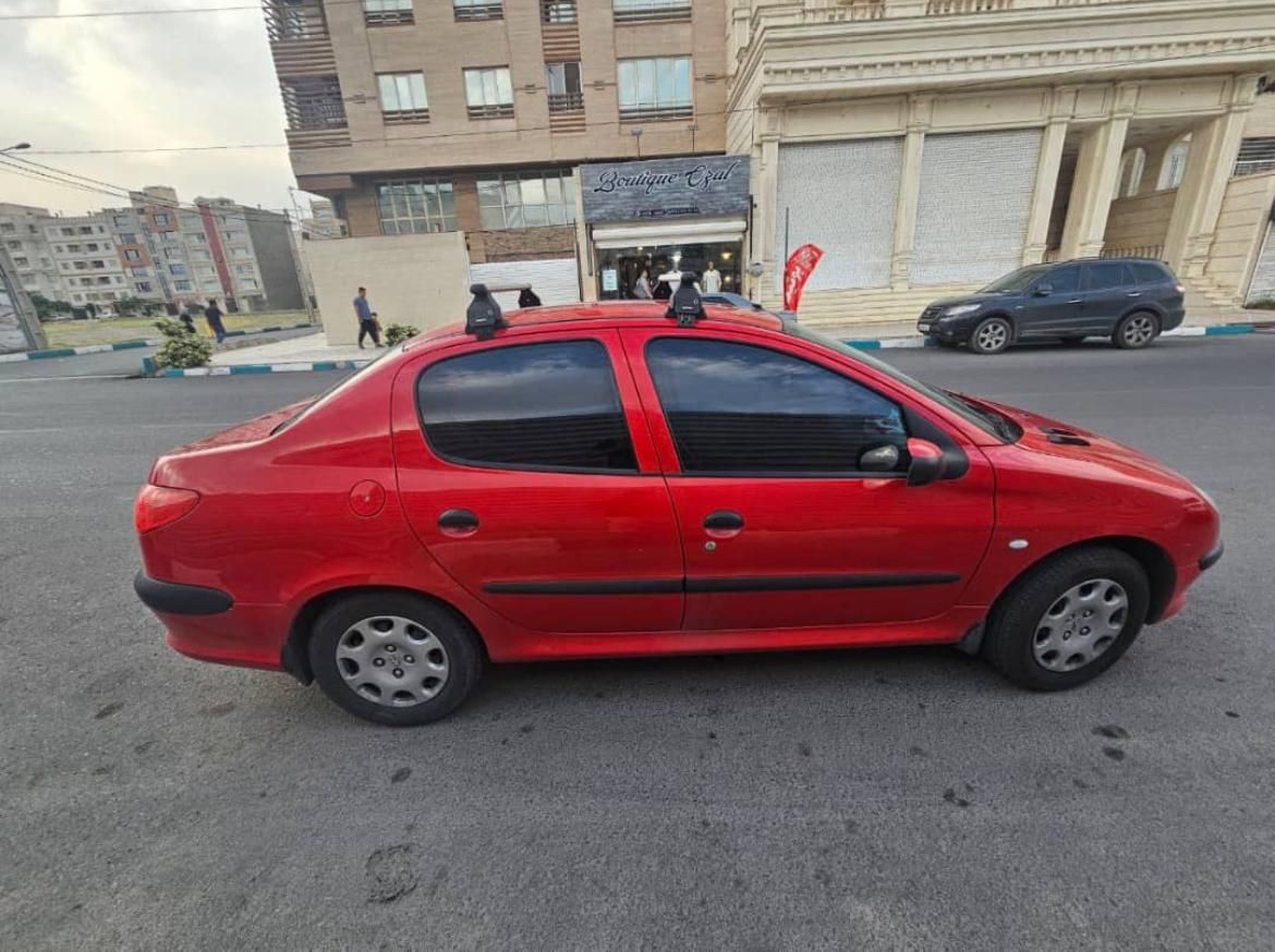 پژو ۲۰۶ صندوق دار v8 - 1396