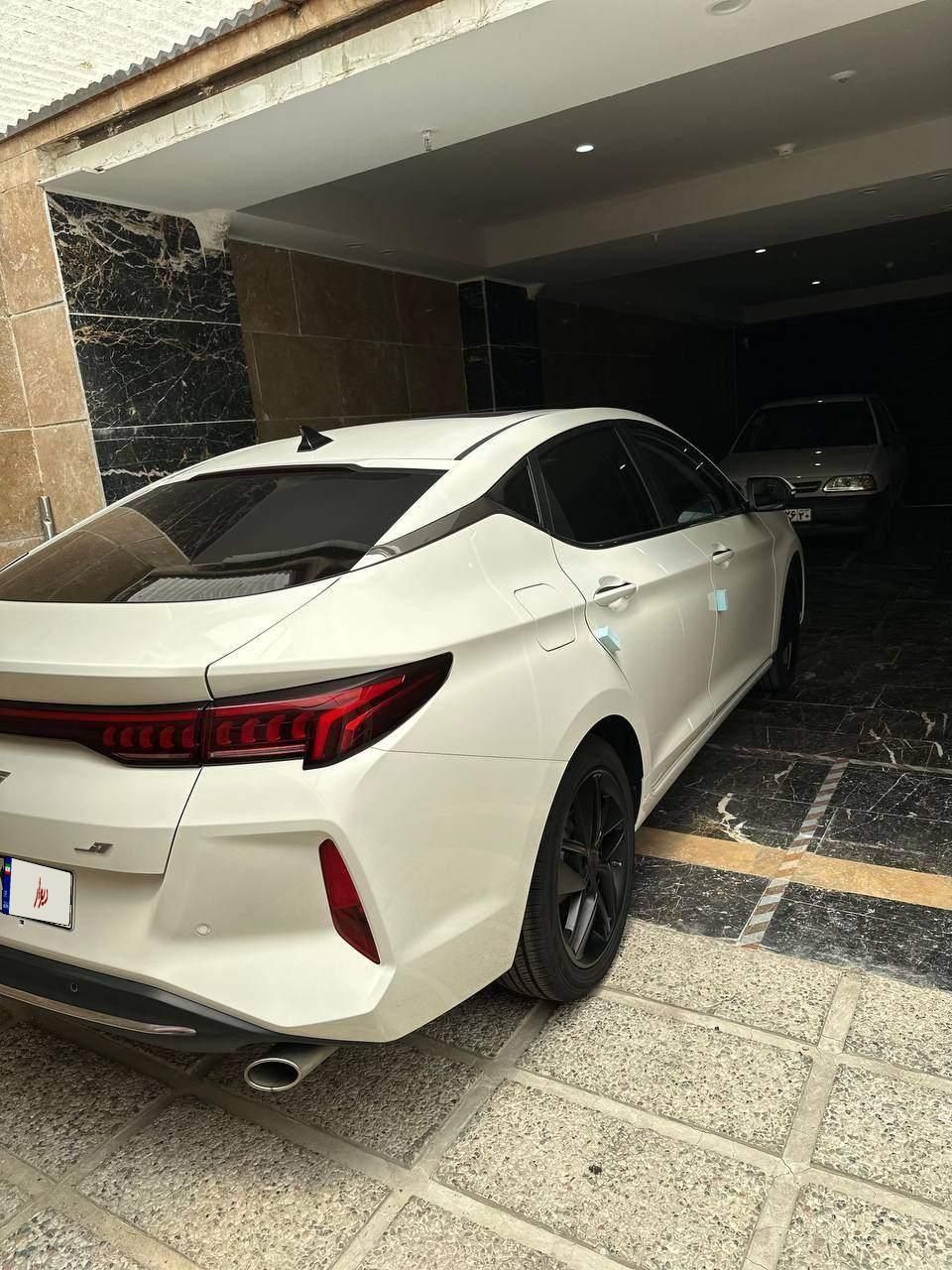 کی ام سی J7 اتوماتیک - 2024