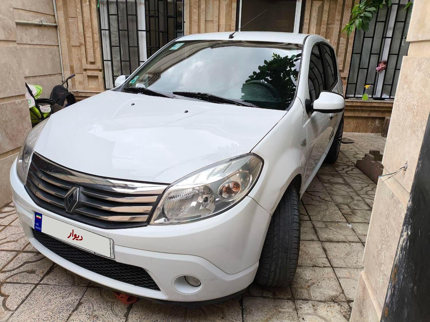 خودرو رنو، ساندرو آگهی ann_18299789