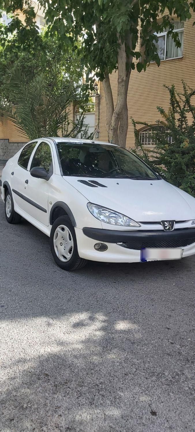 پژو ۲۰۶ صندوق دار v8 - 1389