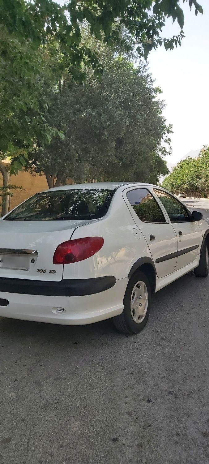 پژو ۲۰۶ صندوق دار v8 - 1389