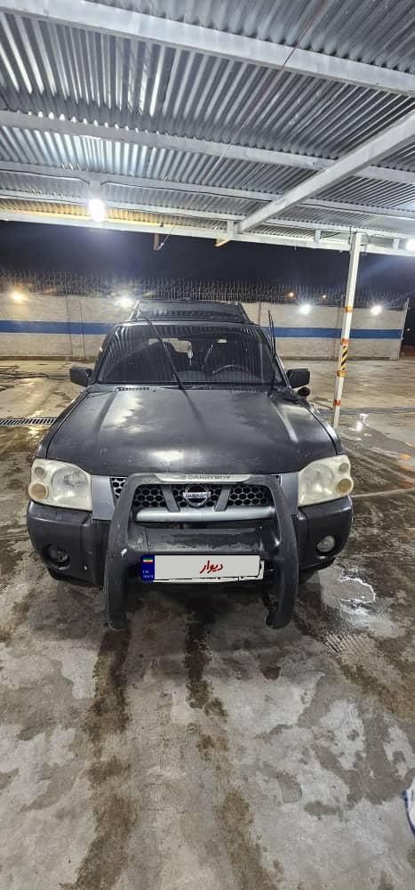 نیسان رونیز دنده‌ای - 2003