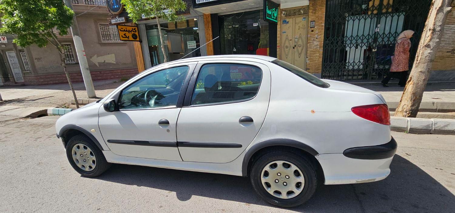 پژو 206 SD v8 - 1390