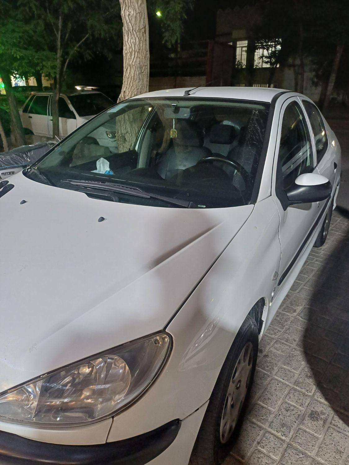 پژو ۲۰۶ صندوق دار v8 - 1395