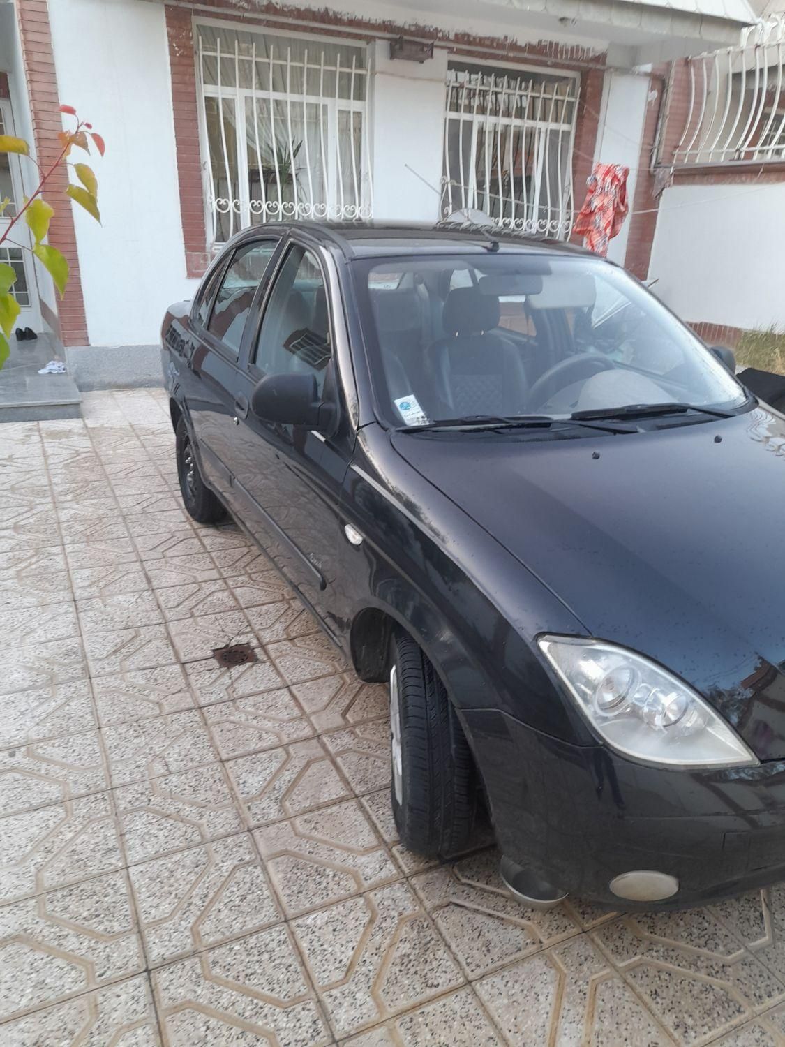 تیبا صندوق دار SX - 1393