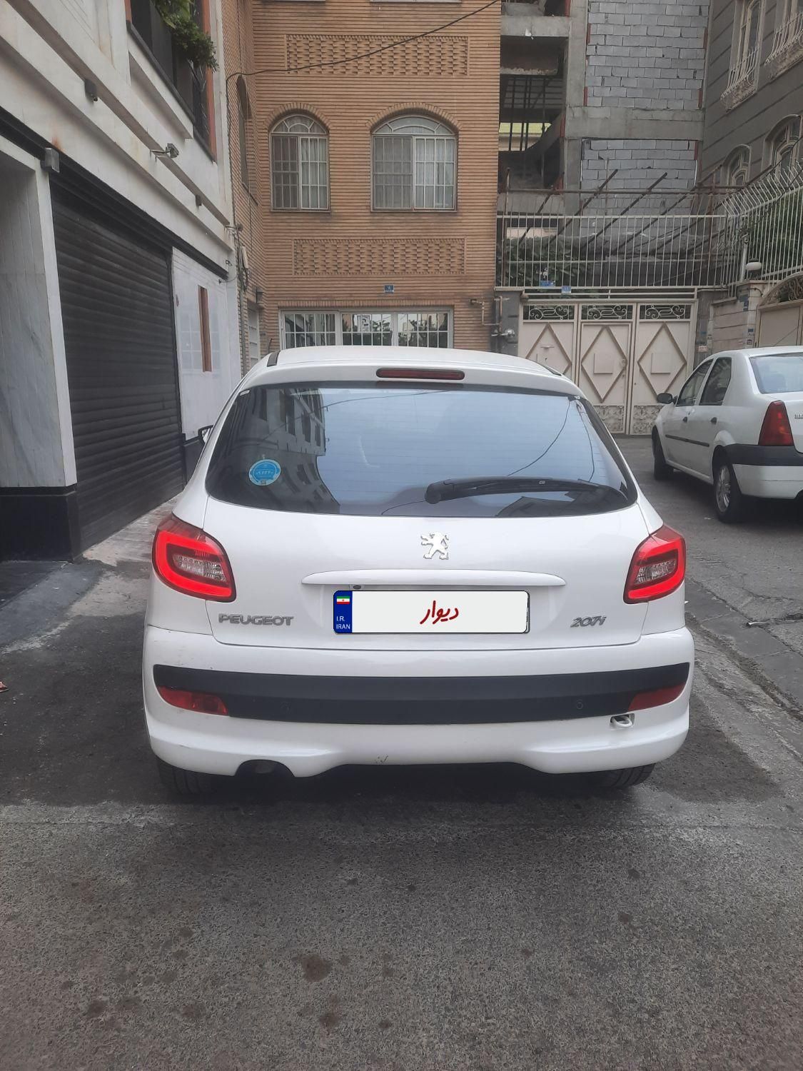 پژو 207 دنده‌ای با موتور TU3 - 1402