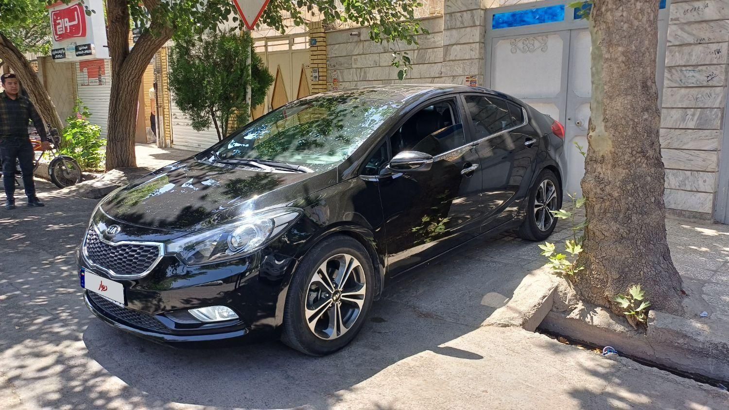 کیا سراتو 2.0 لیتر اتوماتیک GT لاین - 2015