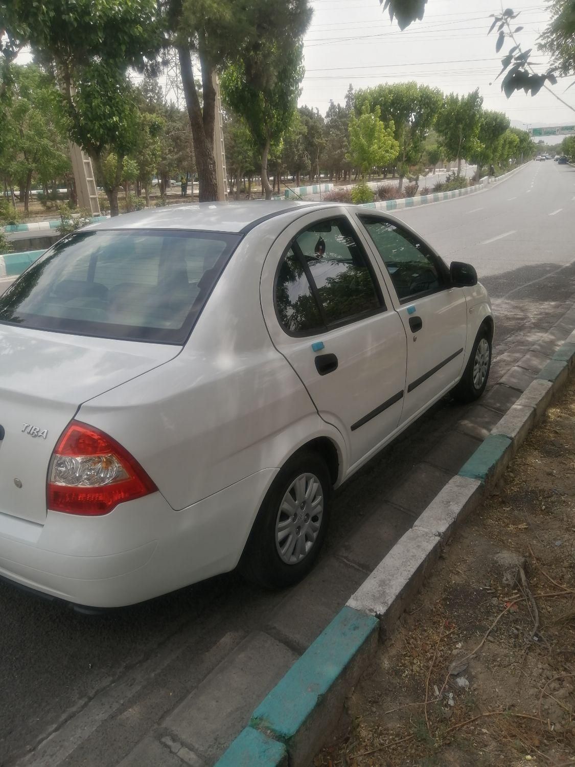 تیبا صندوق دار SX - 1401