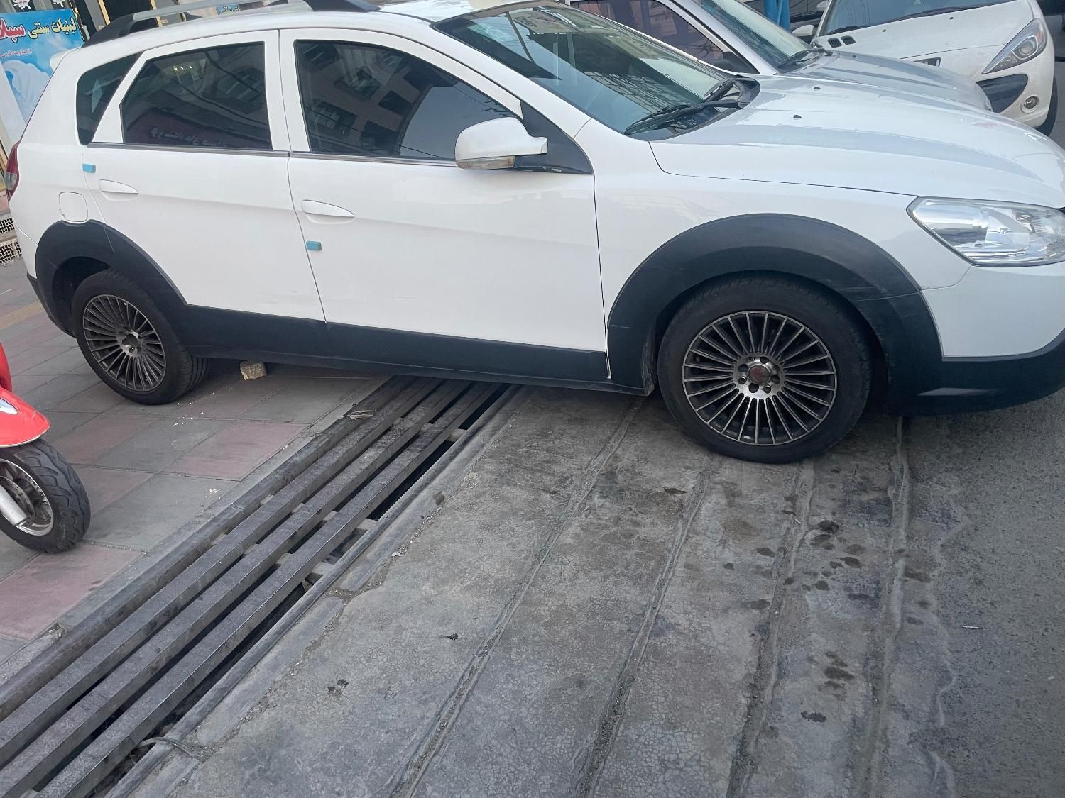 دانگ فنگ H30 کراس اتوماتیک - 1397