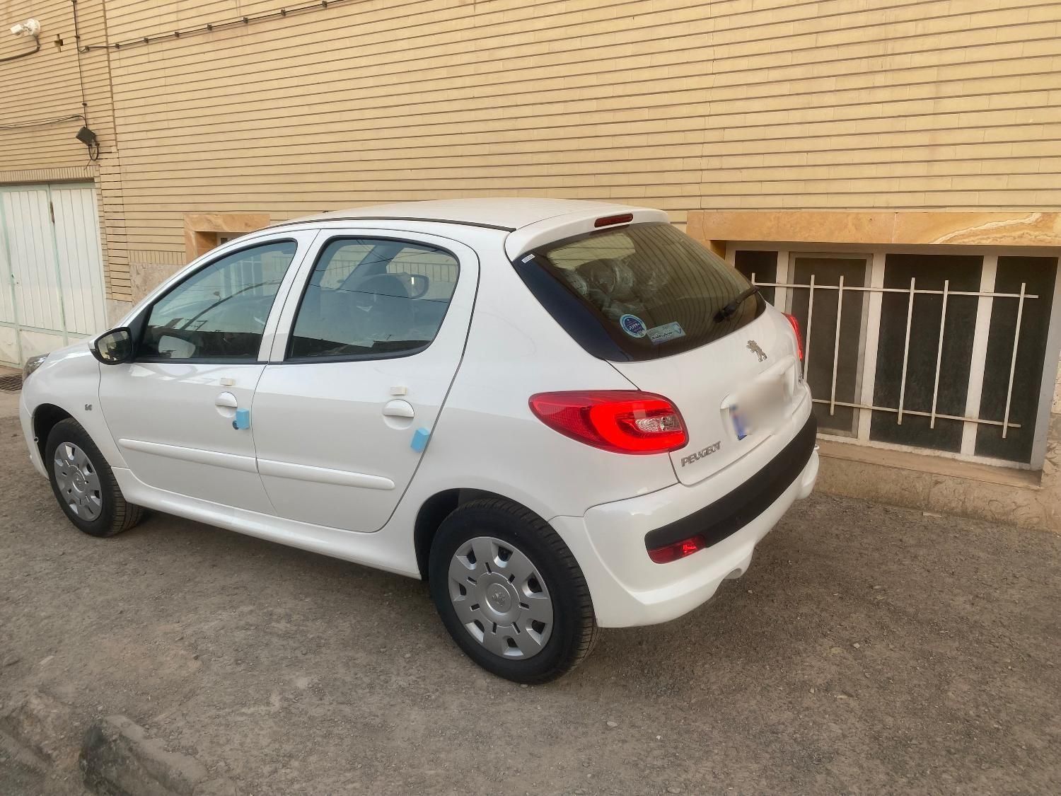 پژو 207 دنده‌ای با موتور TU3 - 1404