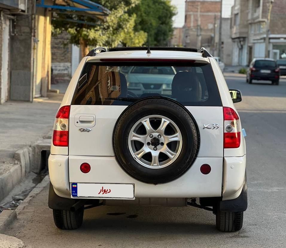 ام وی ام X33 دنده‌ای ساده - 2013