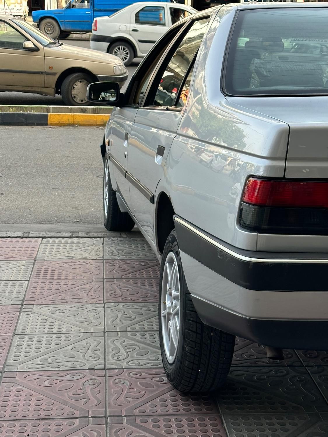 پژو 405 GLX - 1389