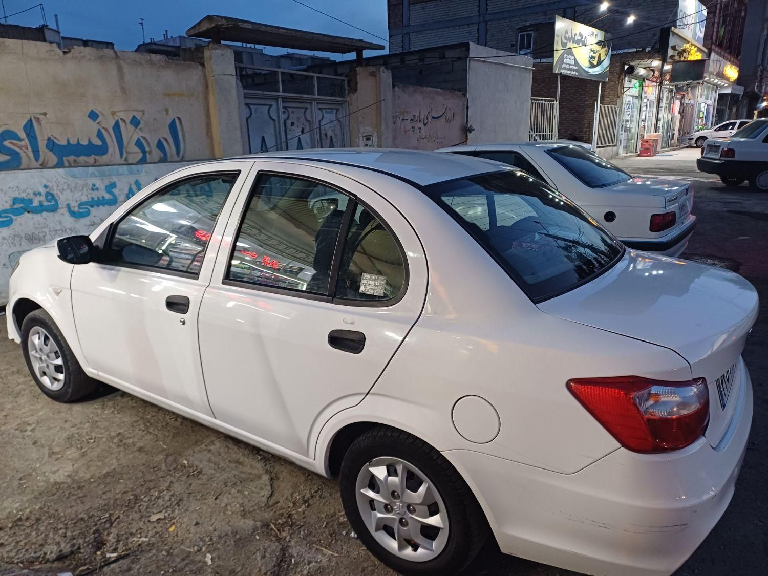 ساینا S دنده ای بنزینی - 1401