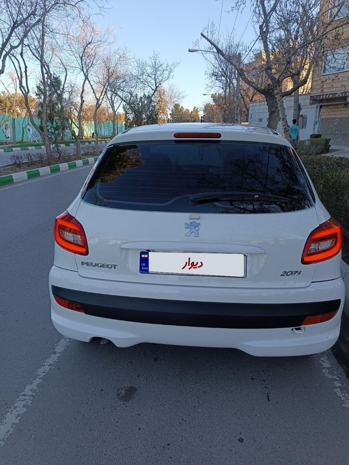پژو 207 دنده‌ای با موتور TU3 - 1403