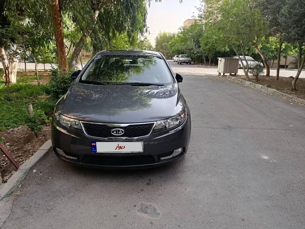 کیا سراتو 2.0 لیتر اتوماتیک GT لاین - 2017