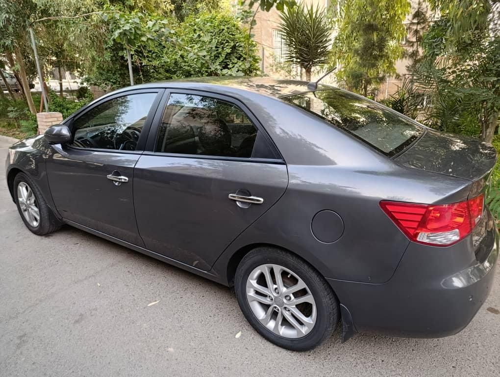 کیا سراتو 2.0 لیتر اتوماتیک GT لاین - 2017