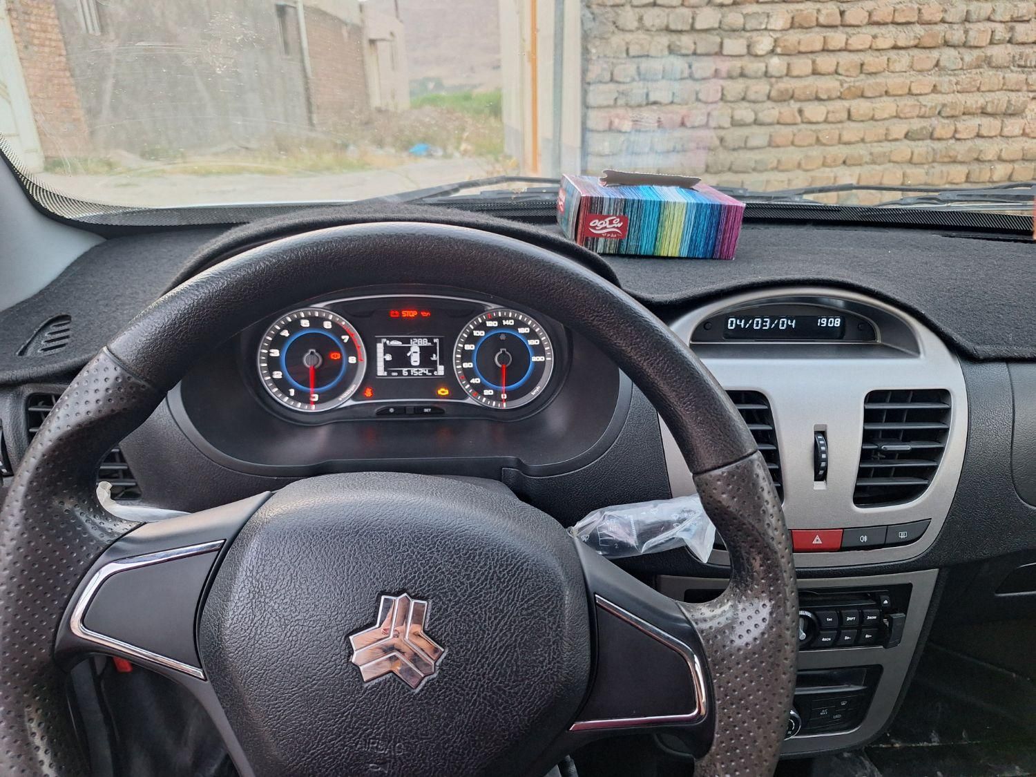 ساینا S دنده ای بنزینی - 1400