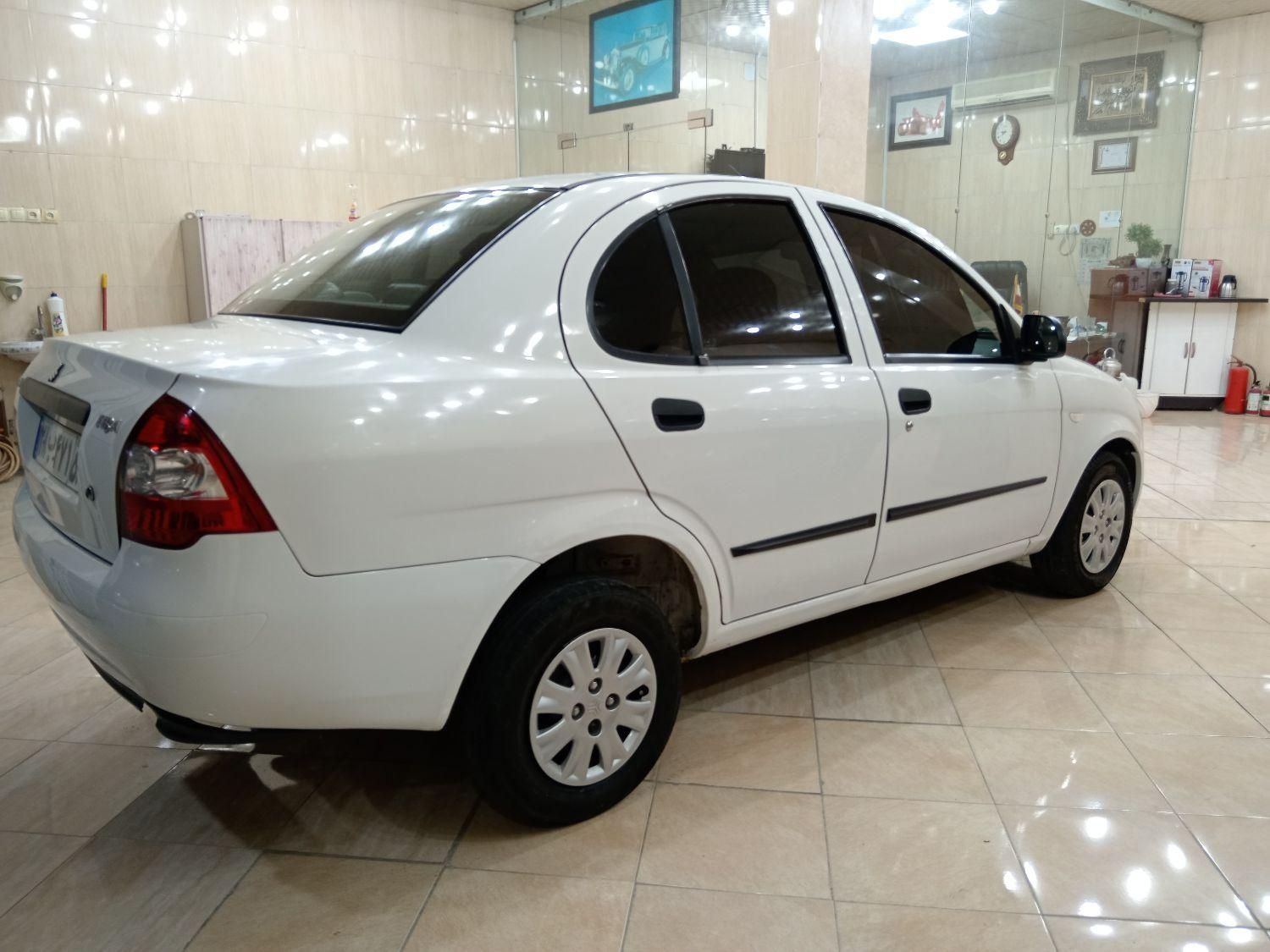 تیبا صندوق دار SX - 1400