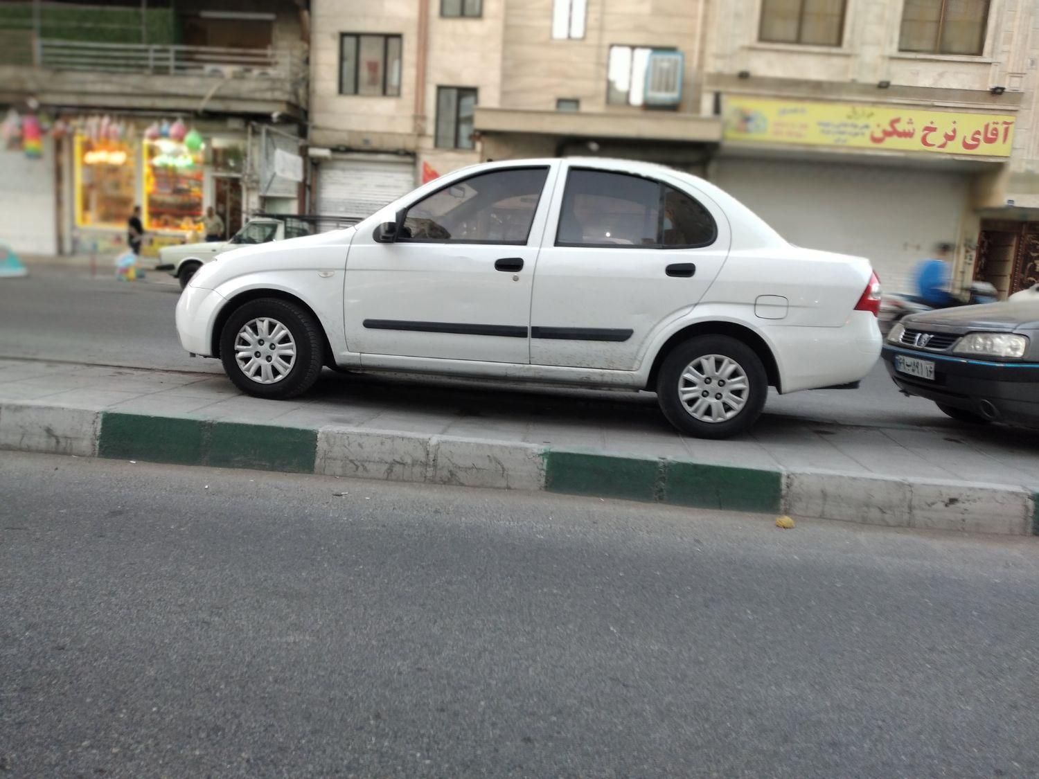 تیبا صندوق دار EX - 1395