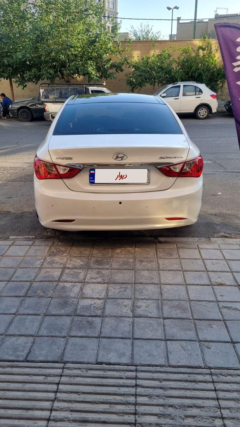 هیوندای سوناتا فول YF - 2012