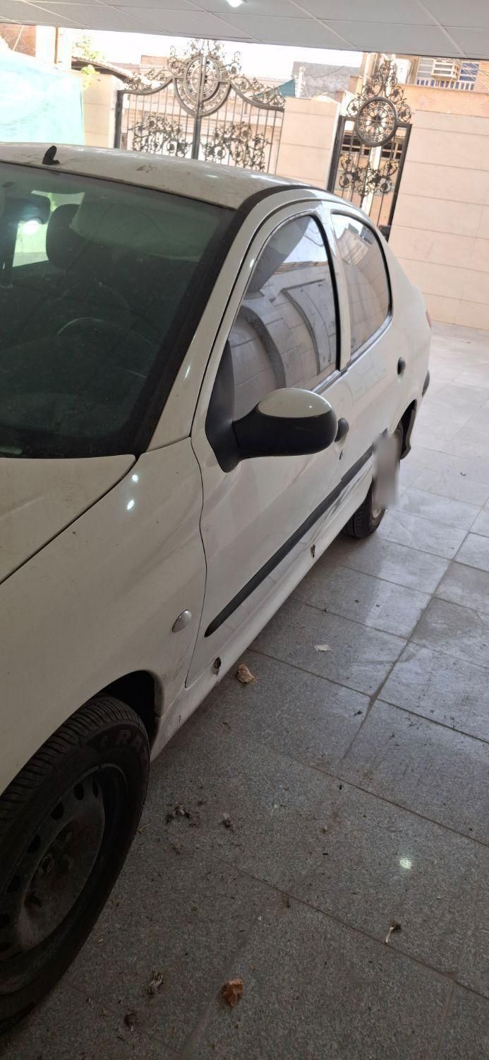 پژو ۲۰۶ صندوق دار v8 - 1396