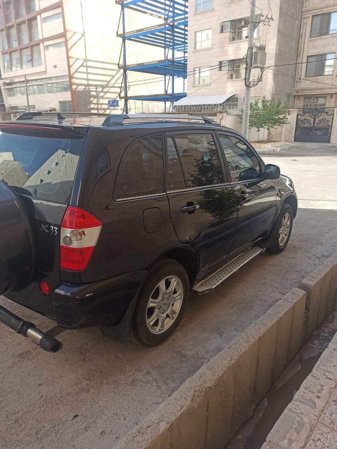 ام وی ام X33 دنده‌ای ساده - 2012