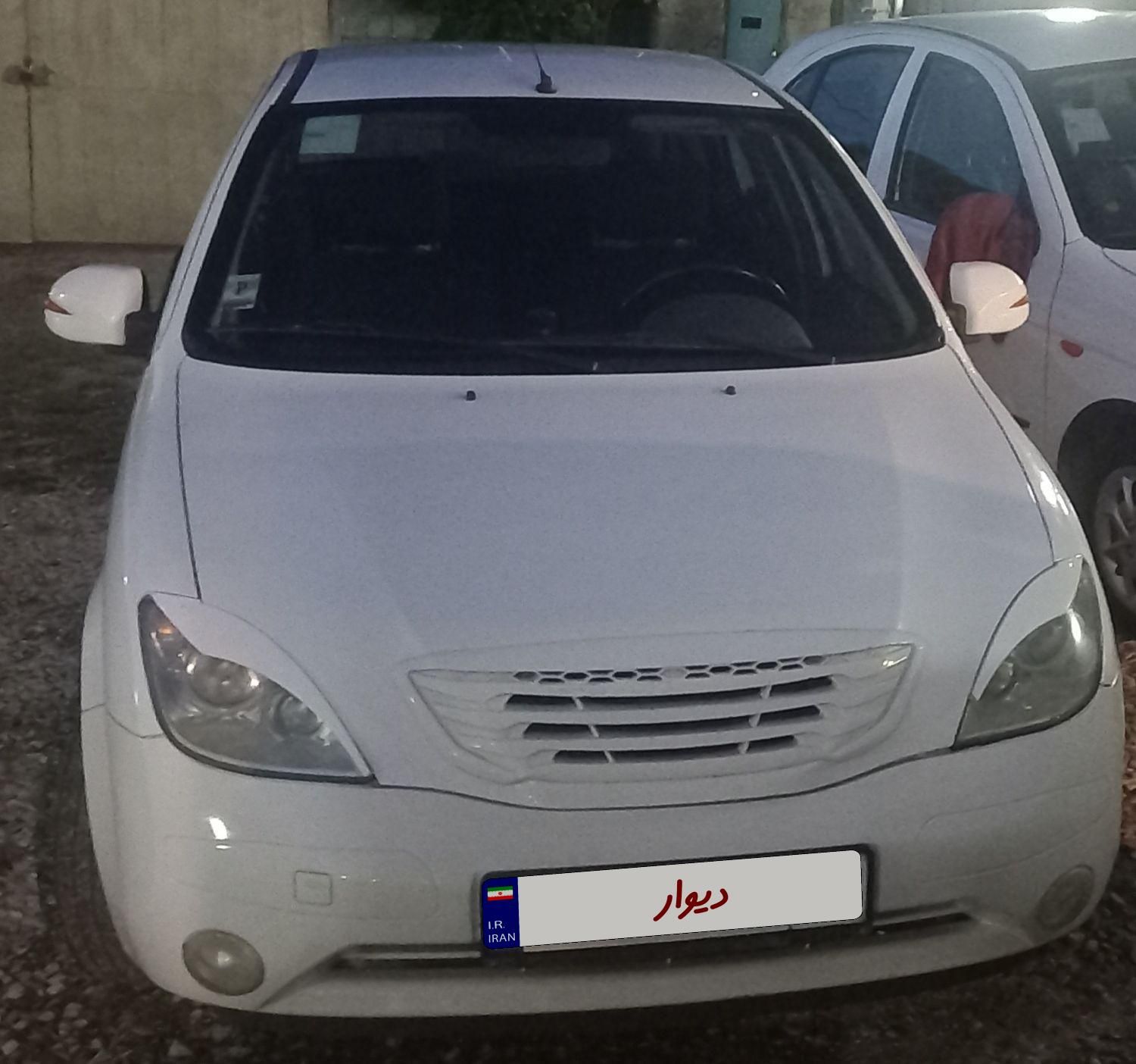 تیبا صندوق دار SX - 1394