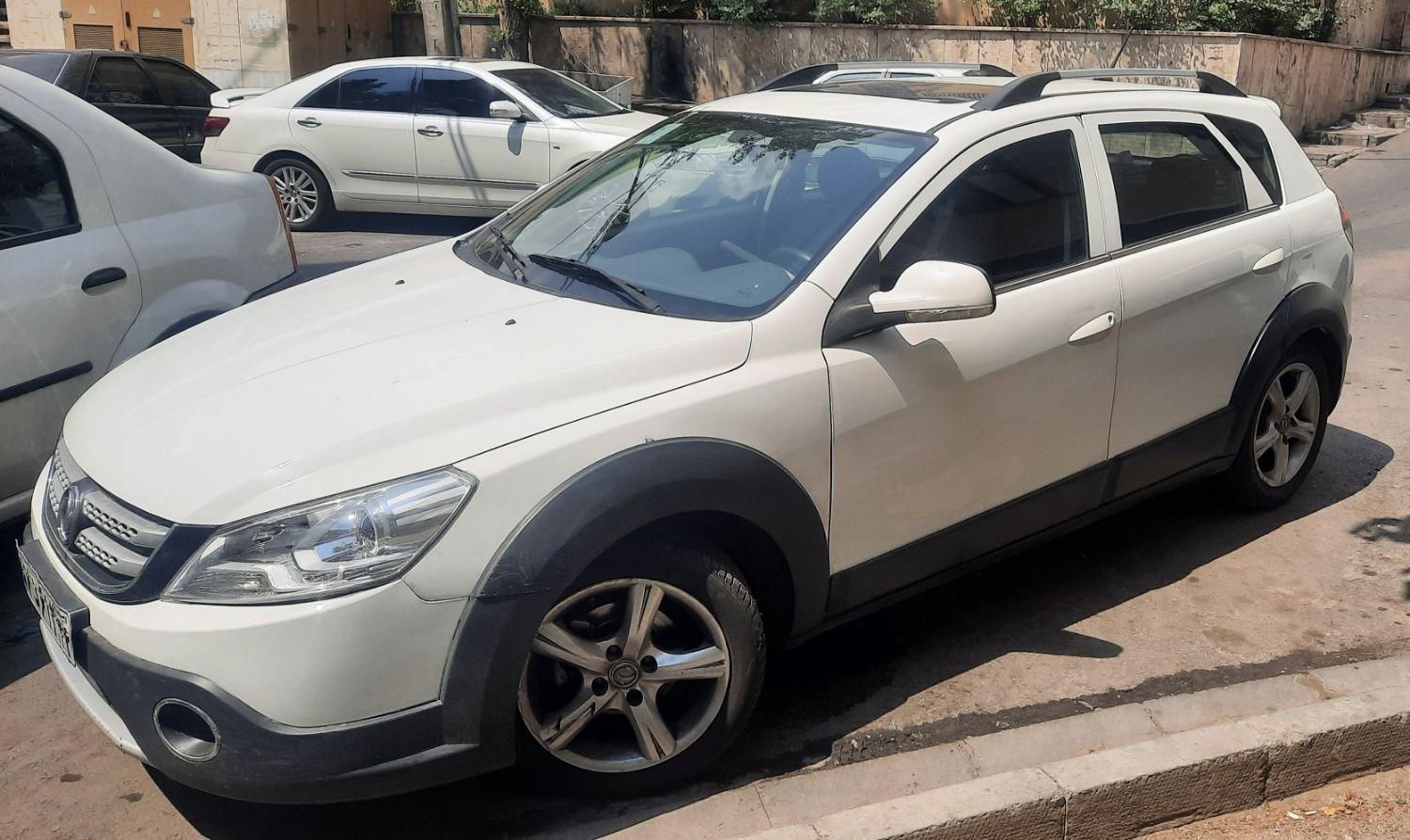 خودرو دانگ فنگ، H30 کراس آگهی ann_18352223