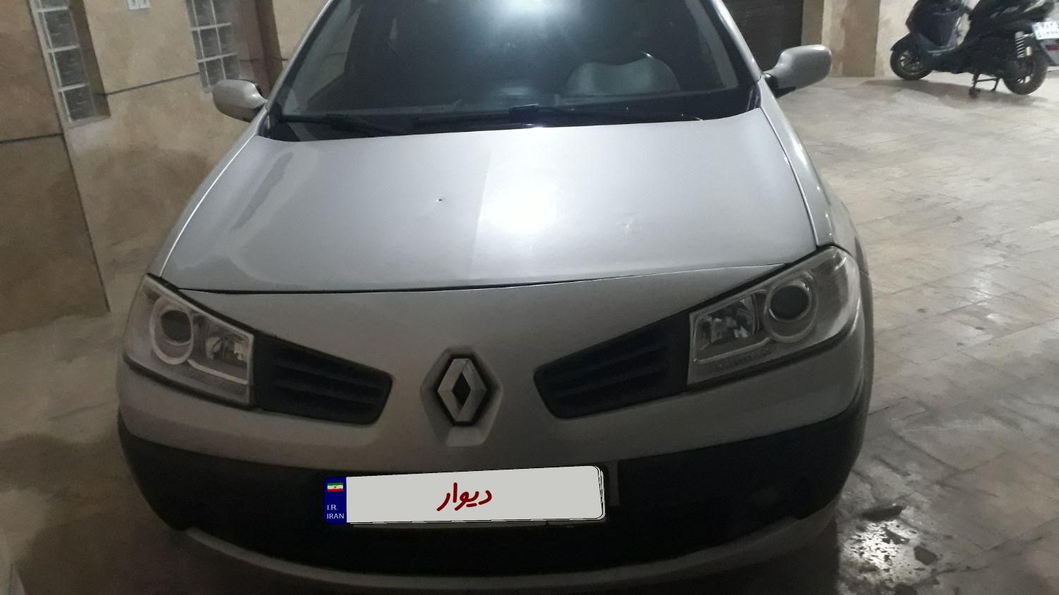 رنو مگان دنده‌ای 1600 - 2006