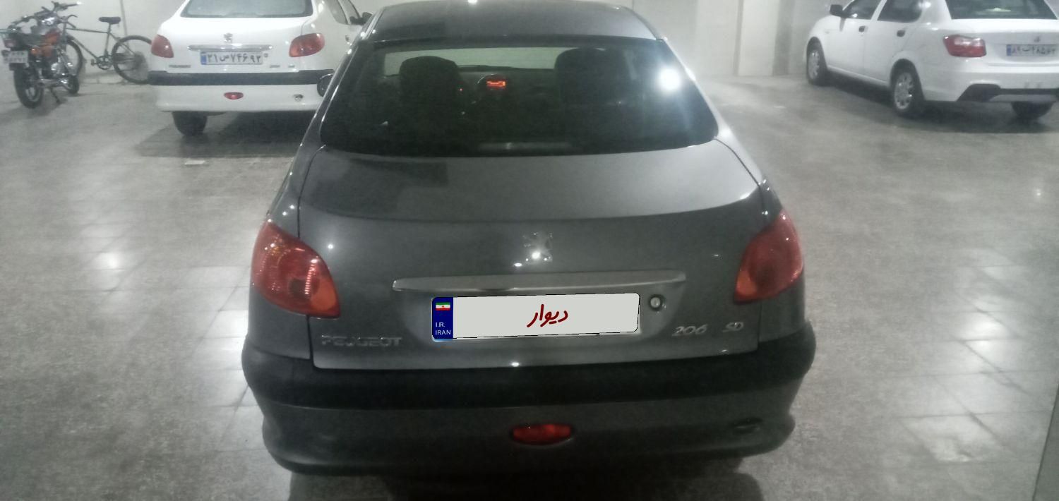 پژو ۲۰۶ صندوق دار v8 - 1395
