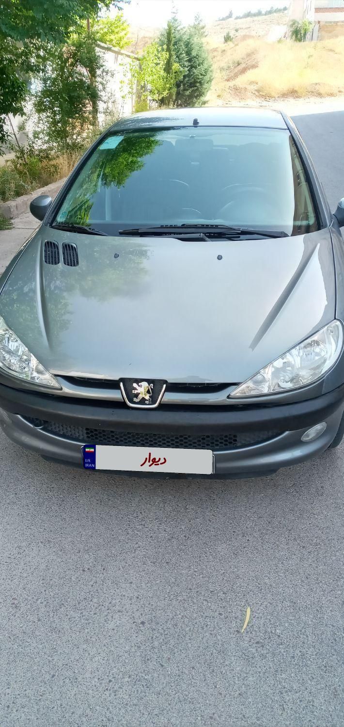 پژو ۲۰۶ صندوق دار v8 - 1395
