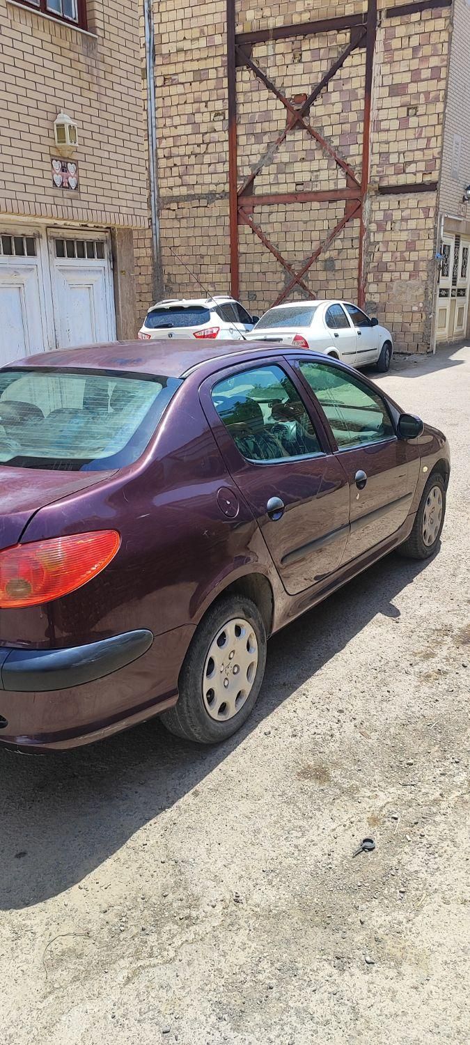 پژو ۲۰۶ صندوق دار v8 - 1393