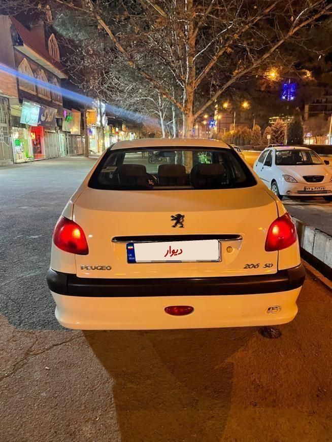 پژو ۲۰۶ صندوق دار v8 - 1394