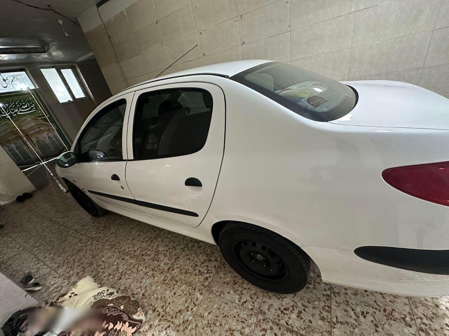 پژو ۲۰۶ صندوق دار v8 - 1396