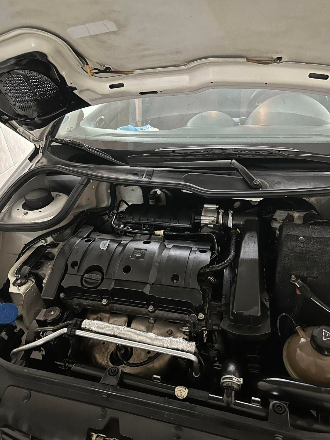 پژو ۲۰۶ صندوق دار v8 - 1396