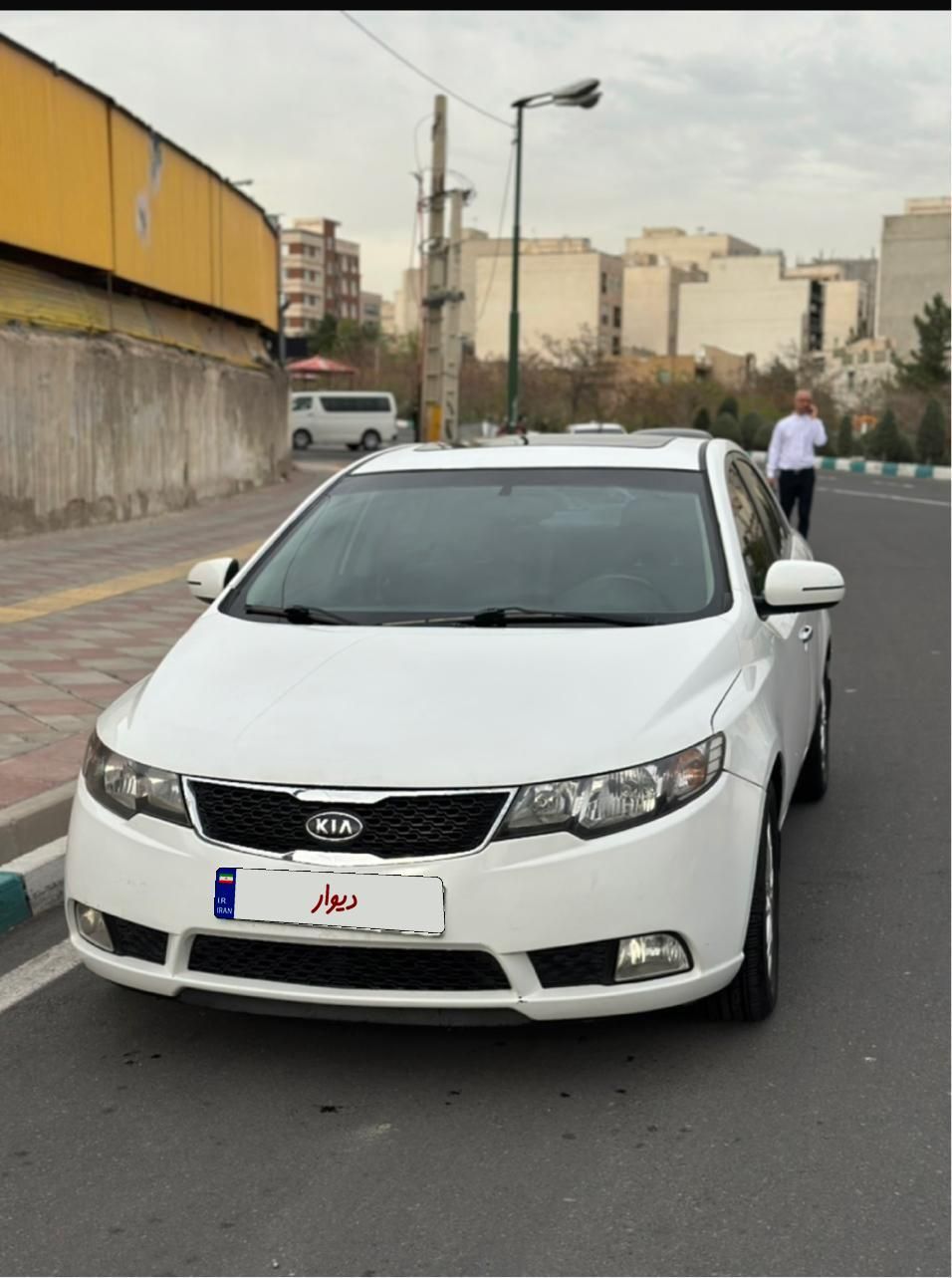خودرو کیا، سراتو مونتاژ آگهی ann_18354381