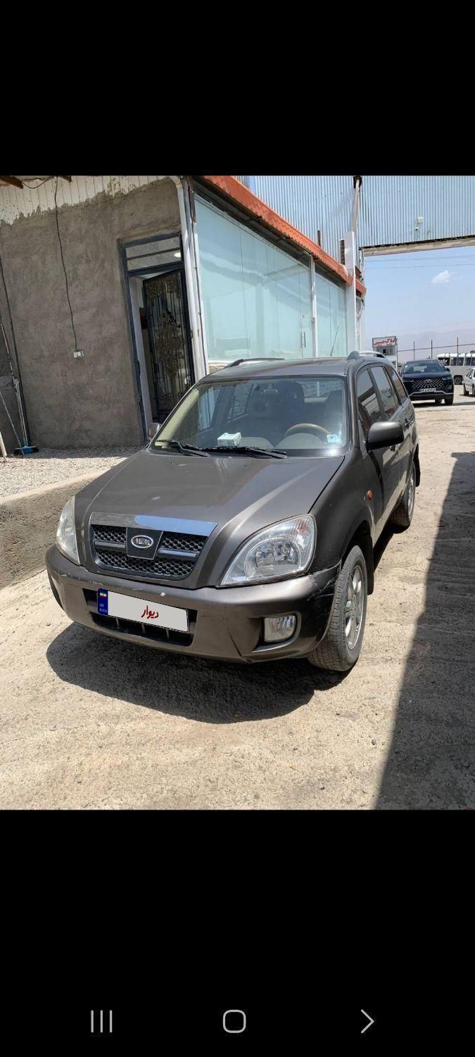 ام وی ام X33 دنده‌ای ساده - 2012