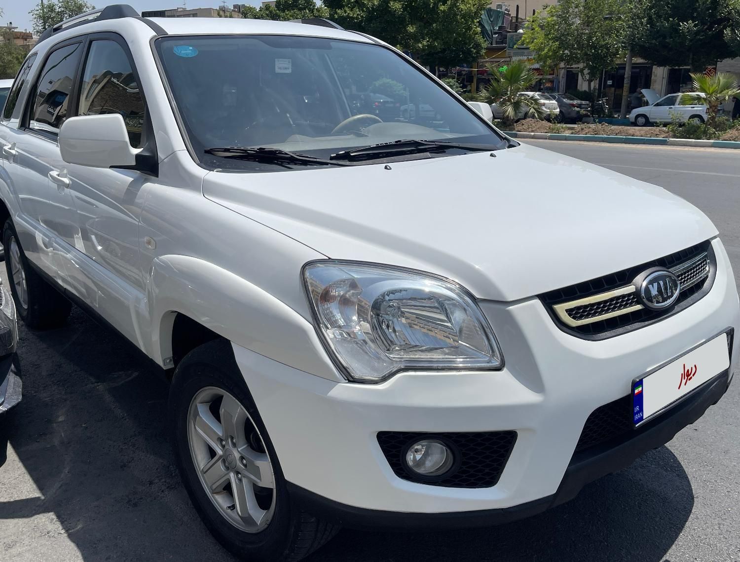 کیا اسپورتیج 6 سیلندر 2700cc - 2010